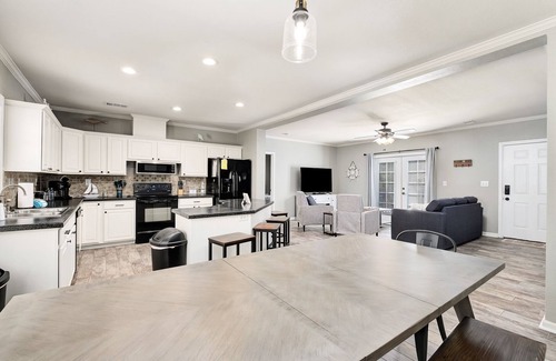 Village of Sugar Beach House | Discounted Walk Beach Game Room Arcade 9 Beds
