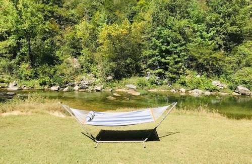 Boswell Cabin | DISCOUNTED! WATERFRONT CABIN-PINEY CREEK PRIME SPOT Swim/Fish/Play-Kids LUV it!