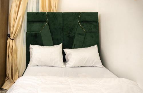 Ikotun Apartment | Discover 8-Bedrooms Lakeside Apartment Living Free Starlink SuperFast Speed WiFi And Well Secured
