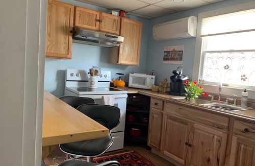 Damariscotta Apartment | Discover Coastal charm, just a quick 26-min drive away