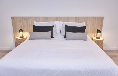 Miramar Apartment | Discover the Enchantment of Miramar: Room for 3 people