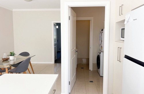 Wagga Wagga Apartment | Discover the ultimate city living experience!