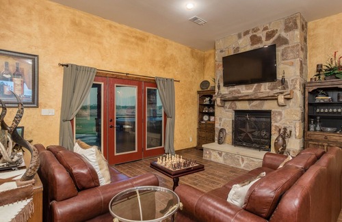 San Angelo House | Divided Find Ranch Guest House, 1650 Acres, 12 miles west of San Angelo, TX