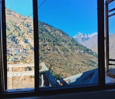 Brahmaur House | Divine Hills home stay