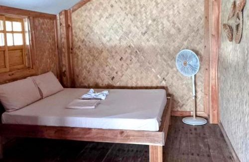 Taytay Resort | DK2 Resorts - Waddy Bay Views - Fast Internet & Northern Palawan Gateway