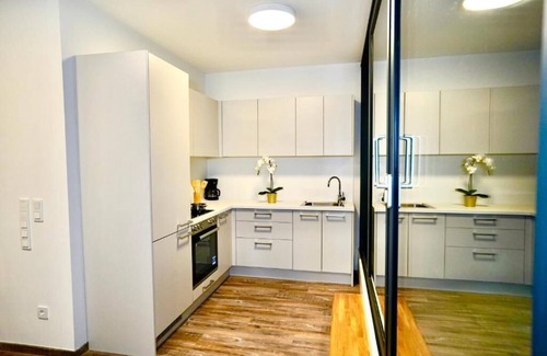 Meidling Apartment | DM & S Apartment