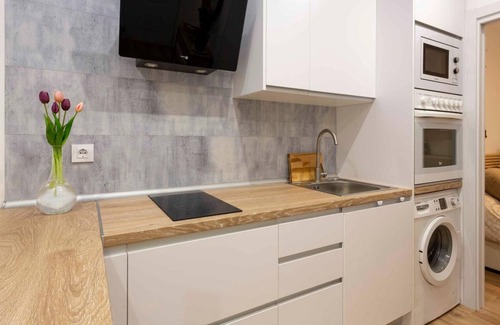Puerta del Angel Apartment | Doña Urraca. Encanto en Puerta del Ángel. Nuevo