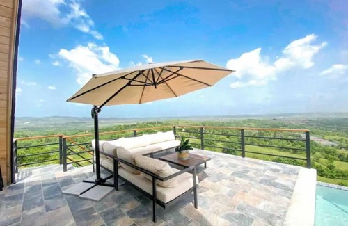 Juan Dolio House | Green Villa In The Mountains close to Santo Domingo