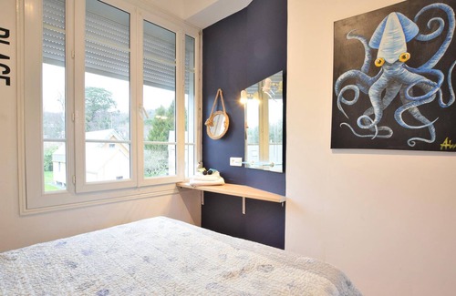 Saint-Jean-le-Thomas Apartment | Do you feel like exploring nature and also visiting desirable cities don't need any frills but simpl