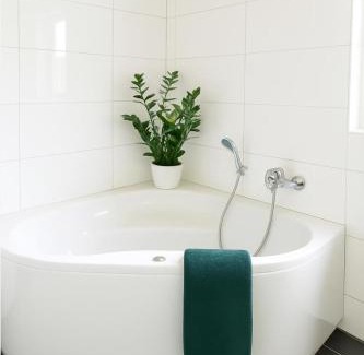 Nordhorn House | Dock 61 - tolles Ferienhaus für bis zu 4 Personen mit Kaminofen und Sauna - Haustiere herzlich willkommen, direkt am Wasser gelegen