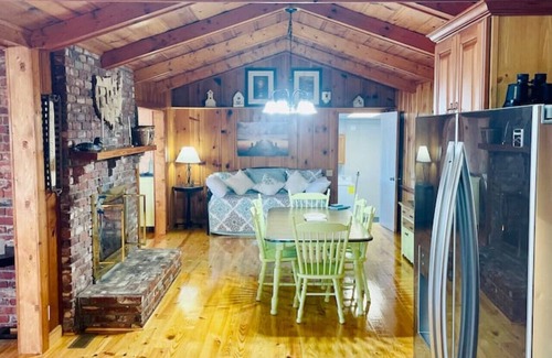 Centre House | Dock Holiday on Weiss