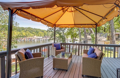 Eucha House | Dock + Views: Scenic Group Retreat on Grand Lake!