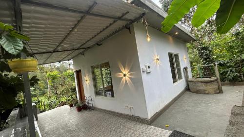 Kalakandur House | Doddakallu Betta Homestay Coorg