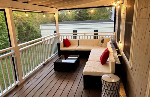 Cape Porpoise Cottage | Dog Friendly 3 BR Kennebunkport Cottage + Deck/BBQ