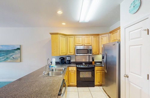 Dauphin Island Condo | Dog-friendly condo w/views of the bayou, shared pool - close to the bayou
