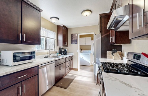 Incline Village House | Dog-Friendly Duplex with fireplace, balcony and free internet