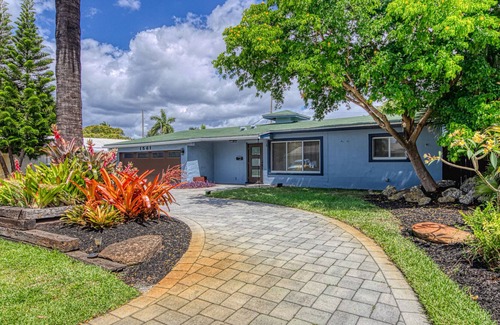 North Corals House | Dog-friendly home near the ocean with pool, central AC & washer/dryer