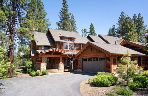 Truckee Villa | Dog-Friendly Villa, Steps Away From Old Greenwood's Driving Range!