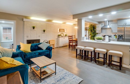 Barths House | Dog-Friendly Wheat Ridge Home ~ 7 Mi to Denver!