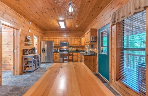 Morganton Cabin | Dogwood | Free Night Offer!