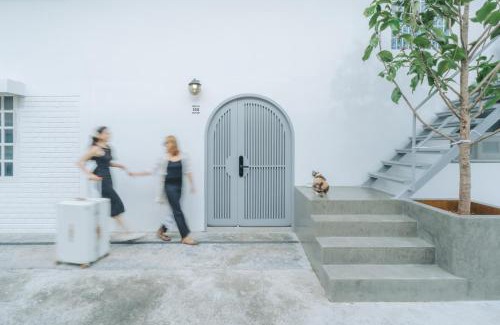 Patong Apartment | Dokdin's Family