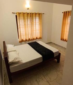 Maraiyur House | Dolmens Castle