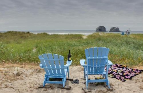 Rockaway Beach Apartment | Dolphin 1