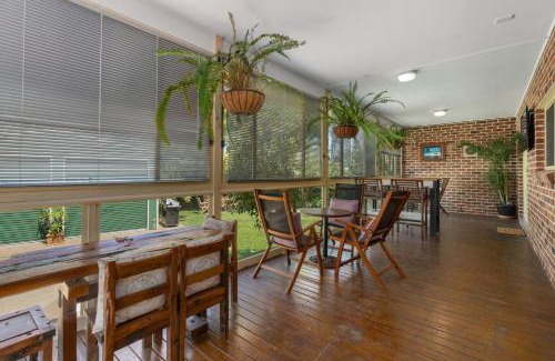 Callala Bay House | Dolphin Cove - Pet Friendly with Fireplace