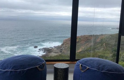 Herolds Bay House | Dolphin View