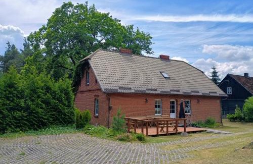 Piece House | Dom przy lesie i jeziorze