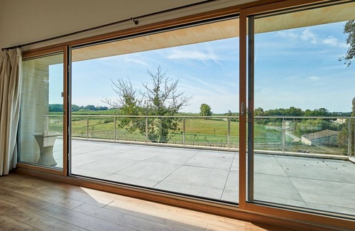 Saint-Sulpice-et-Cameyrac House | Domaine en pleine nature à seulement 15 minutes de Bordeaux !
