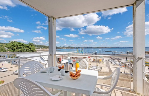 Plougonvelin Apartment | Domaine de Bertheaume by Interhome