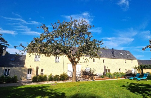 Surrain House | Domaine de Houtteville - Omaha Beach Normandy - Gîte Arty - Sauna
