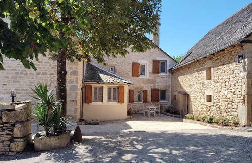 Sebrazac House | Domaine de Majorac Estaing Aveyron Gîte n°2 "Le 1741", certified and listed gîte