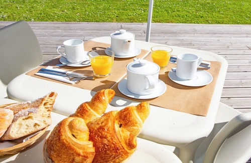 Roz-sur-Couesnon Apartment | Domaine du Mont ST2 view