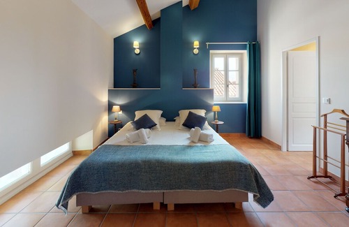 Fabrezan Apartment | Domaine Paul Huc, upscale apartment in the heart of Corbières