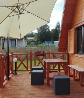 Karniewek House | Domek nad Narwią z balią jacuzzi