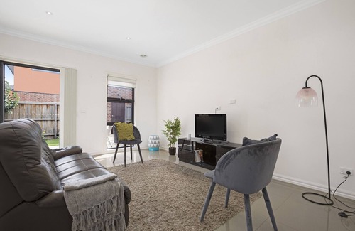Chelsea House | Domi Rentals - The Chelsea Residence