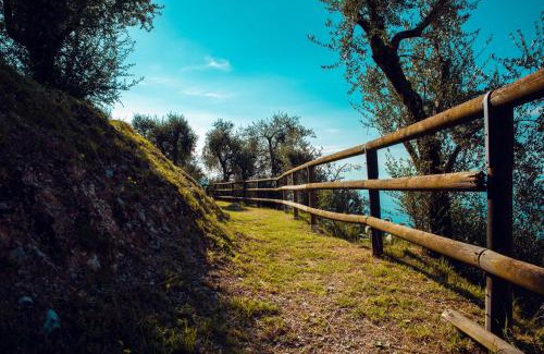 Gardone Riviera Apartment | Domina Borgo degli Ulivi - Garda Lake