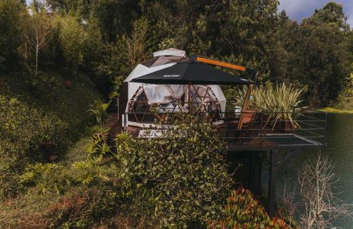 El Penol Hotel | Domus Glamping Guatapé