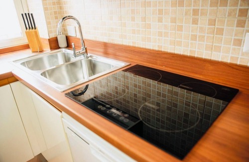 Quartiere XX Ardeatino Apartment | DomuSky-Attico Eur Montagnola
