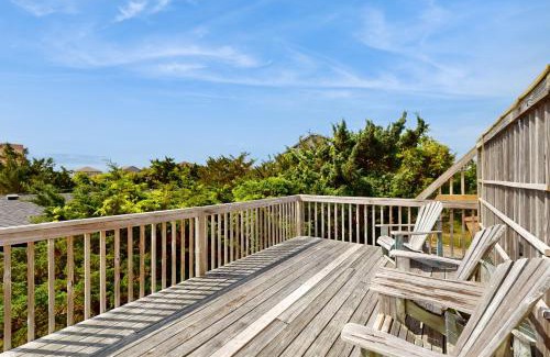 Frisco House | Don't Worry Beach Happy