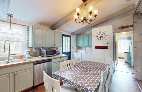 Frisco House | Don't Worry Beach Happy
