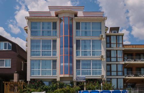 Burlacha Balka House | DONE KANDYBONE Apartments