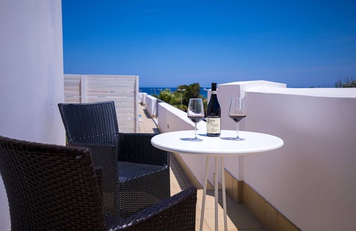 Torre Santa Sabina House | Donnosanto Hotel