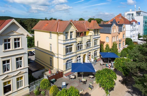 Ahlbeck House | Doppelzimmer mit Meerblick und Balkon 1 - Hotel Villa Seeschlößchen 3