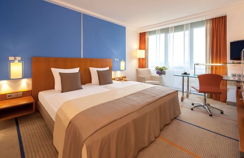 Sulzbach Hotel | Dorint Main Taunus Zentrum Frankfurt/Sulzbach