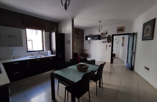 Attard Apartment | Double bedroom with ensuite shower