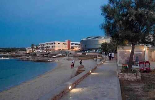 Formentera House | Double Lake View .