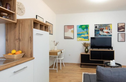 Rubesi Apartment | Double Oak Apartment